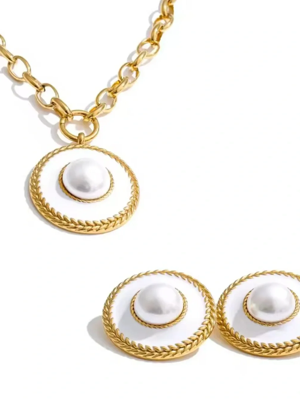 Luxury Gold Medallion Necklace Earrings Set